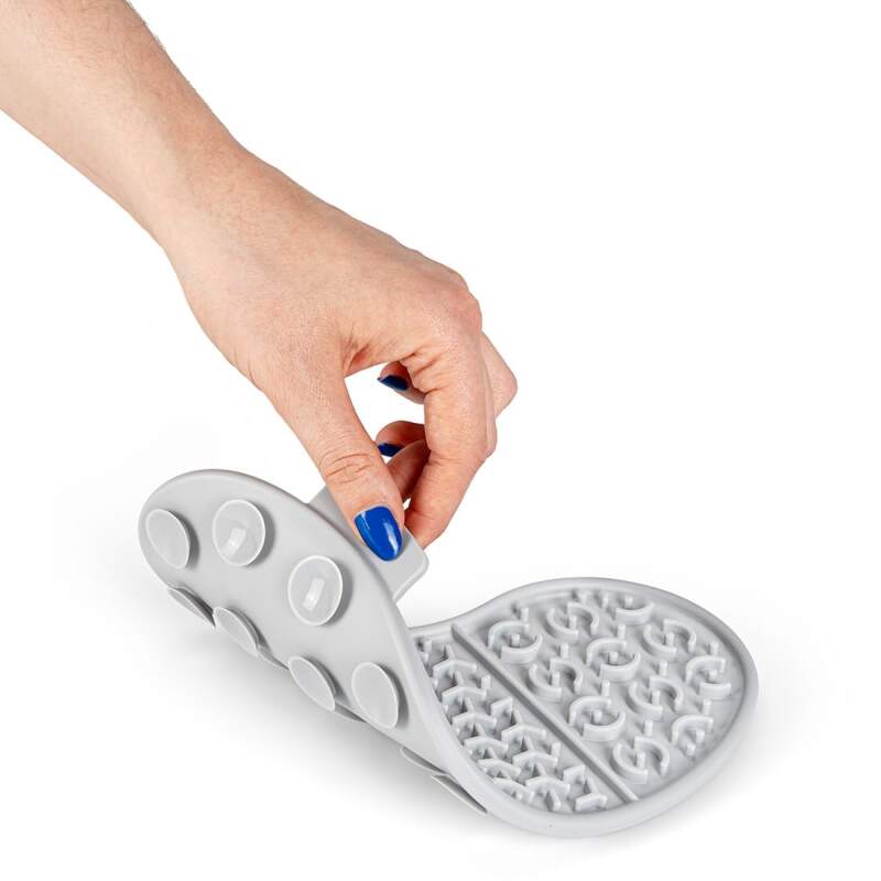 Kidney-Shaped Silicone Dog Licking Mat - Image 7