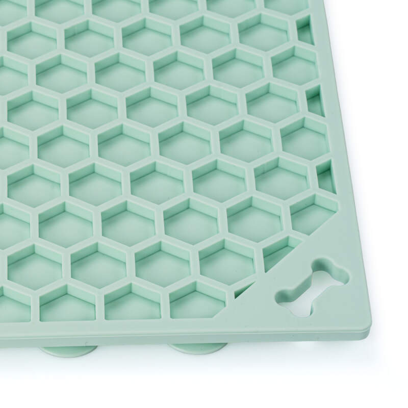 Mint Honeycomb Lick Mat for Dogs & Cats (20x20cm) - Image 8