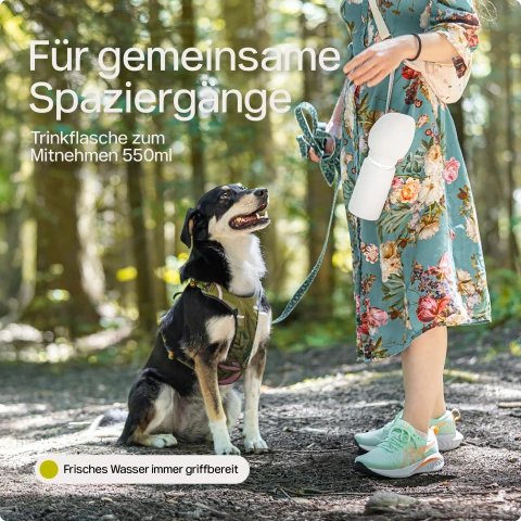 Alternative view of Trinkflasche für Hunde mit integriertem Napf, 550 ml
